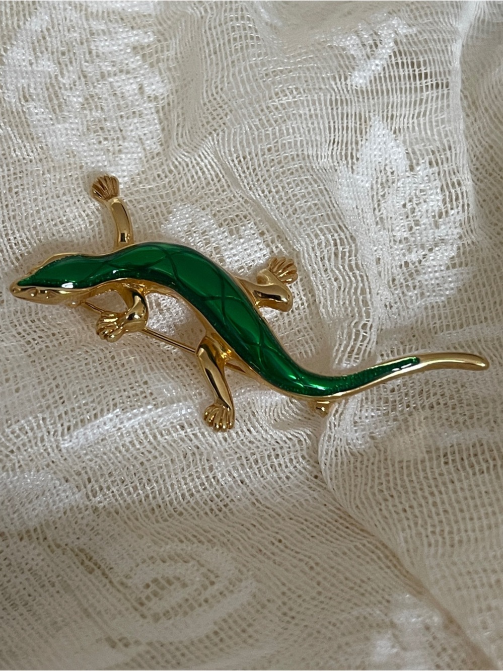 Vintage Keyes Gold-Tone Green Enamel Lizard Brooch
